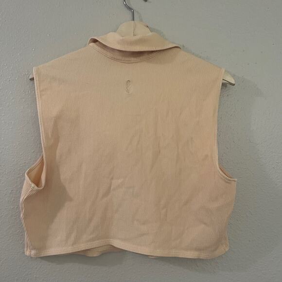 Free People movement lay up crop top - Picture 6 of 7